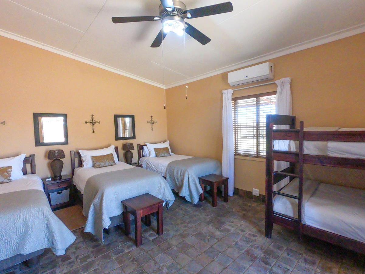 Bastion Farmyard Villa Mariental Bagian luar foto